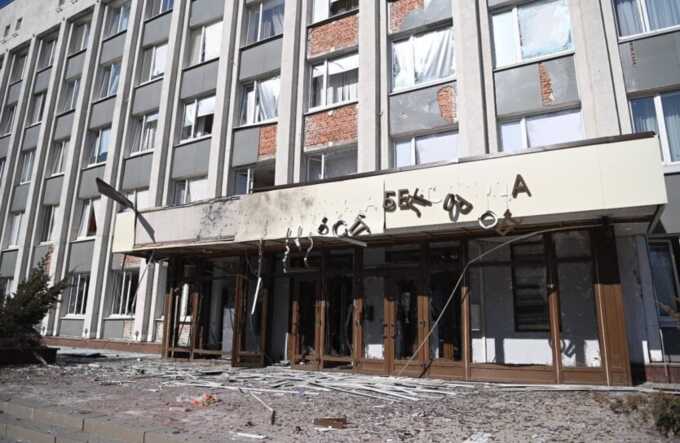 Дрон атаковал здание правительства в Белгороде