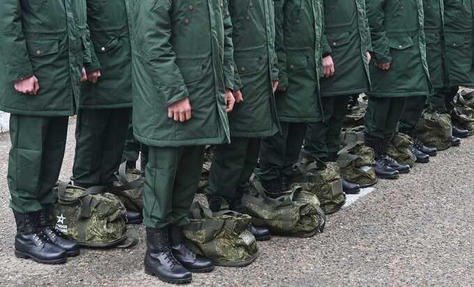 "СВО" по бартеру: как силовики предлагают отправку на фронт в обмен на доносы и признания