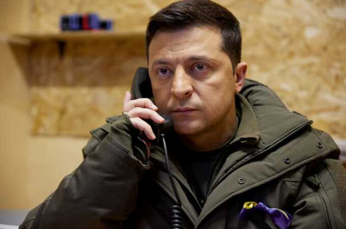 Sunday Times: в начале войны Зеленский с командой жил в бункере и играл в пинг-понг